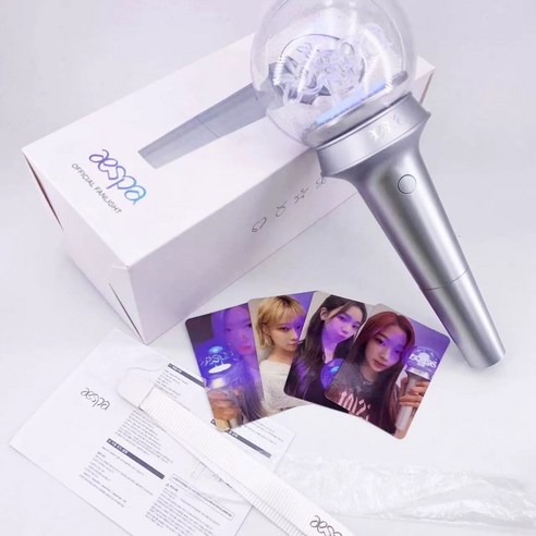 에스파 응원봉 정품 공식 콘서트 굿즈 핸드램프 LED 카리나 윈터, O32-aespa 지지대 CD/LP