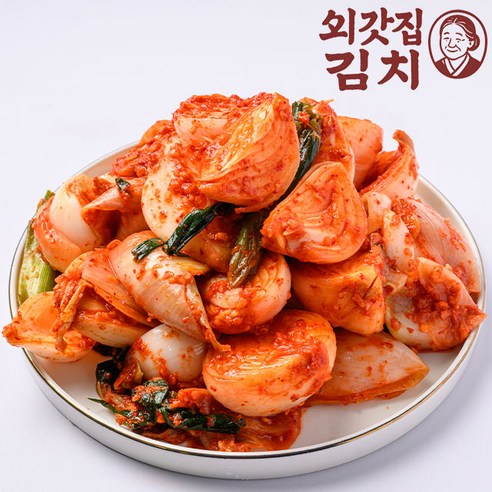 "엄마 손맛 그대로, 오늘 담근 양파김치로 식탁을 풍성하게!" 양파김치