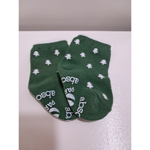 사랑스러운 발걸음에 행복을 더하는 압소바해피랜드 크리스마스 메리 양말 세트