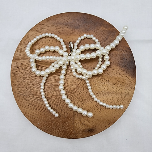 SW 진주 리본 키링: 당신의 신발에 우아함을 더하다