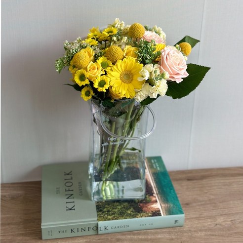 당신의 사랑하는 사람을 위한 화사한 기쁨: 최애컬러 생화 꽃배달 꽃정기구독