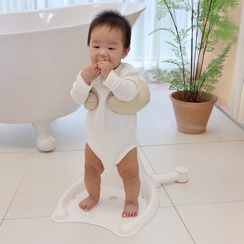 아기 목욕의 안전하고 즐거운 동반자