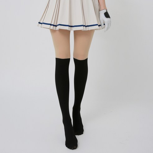 필드 위 스타일과 퍼포먼스를 완성하는 볼라비 투톤 골프 스타킹