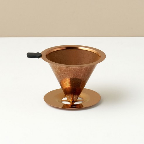 세련된 디자인과 실용성을 겸비한 시타 허니콤 드리퍼