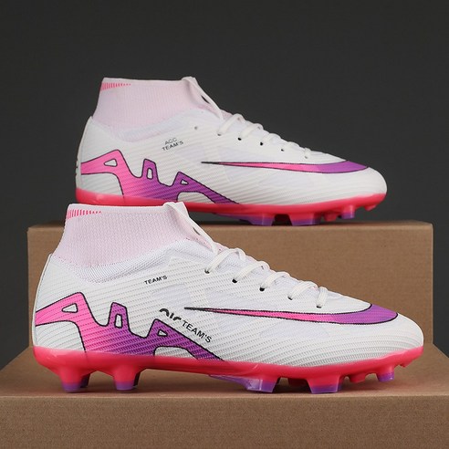 핑크빛 질주 본능을 깨우다: 당신의 미식축구 열정을 위한 완벽한 선택 미식축구화