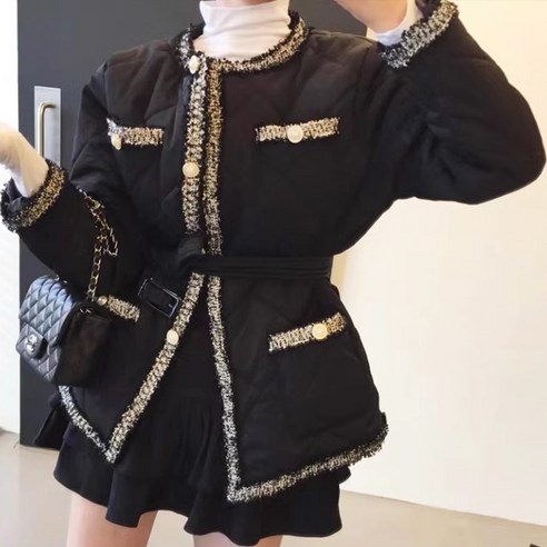 레티고 트위드 포인트 진주 벨트 경량 숏 패딩