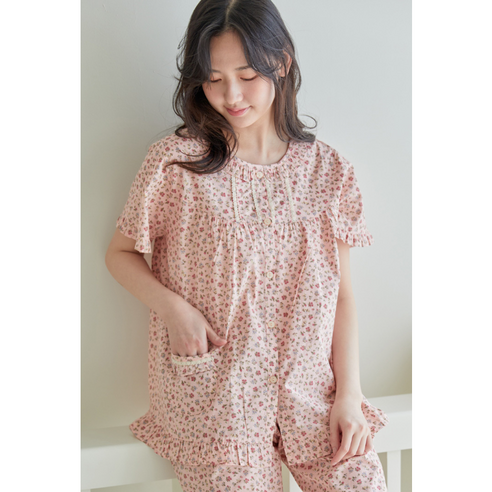 꽃처럼 포근한 밤을 선물하는 60수 아사 순면 플라워 파자마