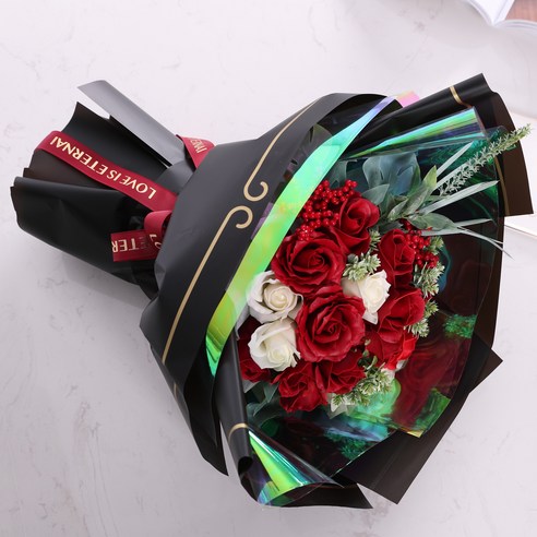 진짜 같은 아름다움과 영원한 사랑의 표시: 이지플 조화 비누꽃 영원한 사랑 장미 꽃다발