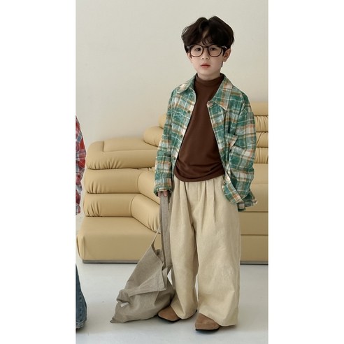 리틀앤 체크남방으로 완성하는 사랑스러운 남매룩!