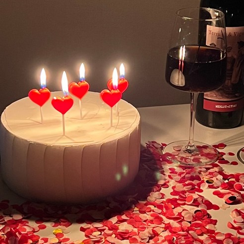 생일 파티에 생동감과 기쁨을 불어넣는 하피블리 생일이벤트 데이지 가랜드 하트초 생일파티용품 세트