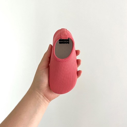 아이들의 안전과 편안함을 위한 최고의 선택, 둥둥 아쿠아슈즈