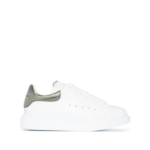 여름날의 은빛 유혹, 알렉산더 맥퀸 오버사이즈 메탈릭 가죽 스니커즈 알렉산더맥퀸