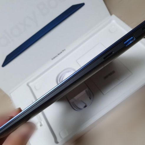 삼성전자 2021 갤럭시북 프로 15.6: 혁신적인 기술과 강력한 성능을 갖춘 노트북