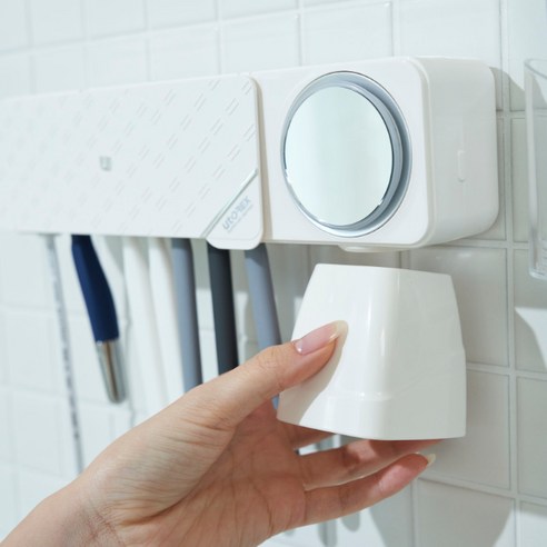 유토렉스 프리미엄 더블케어 칫솔살균기로 구강 건강과 칫솔 위생 개선