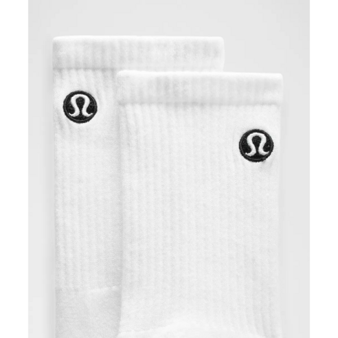 발과 함께하는 자유, 룰루레몬 데일리 에센셜 크루 삭스