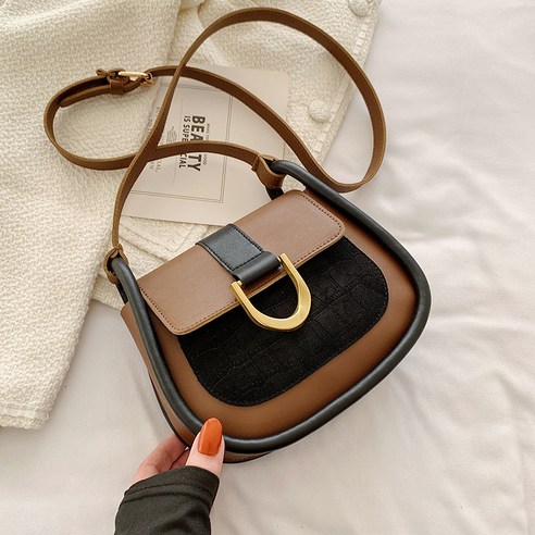 YAPOGI 봄 레트로 간단한 서양식 작은 가방 여성 가방 2022 새로운 패션 어깨 가방 Crossbody 가방 패션 안장 가방 YAPOGI