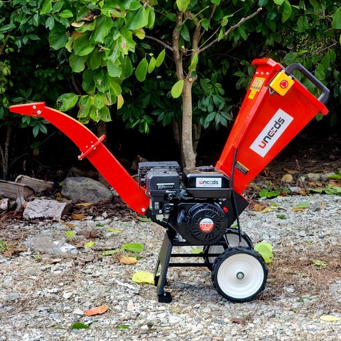 유니즈 나무 파쇄기로 정원 관리를 효율적으로, 자연과 더불어 아름다운 정원을 가꾸세요.