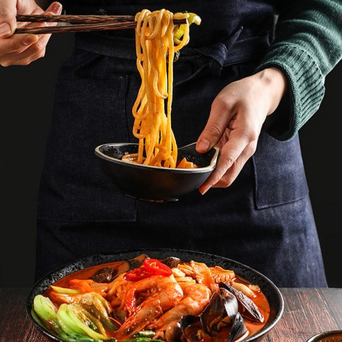 간편하게 즐기는 깊고 진한 짬뽕의 맛