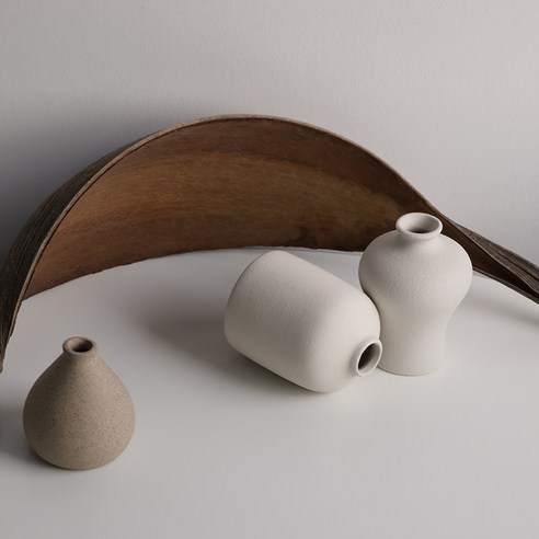 작은 공간을 살리는 세라믹 미니 도자기 꽃병