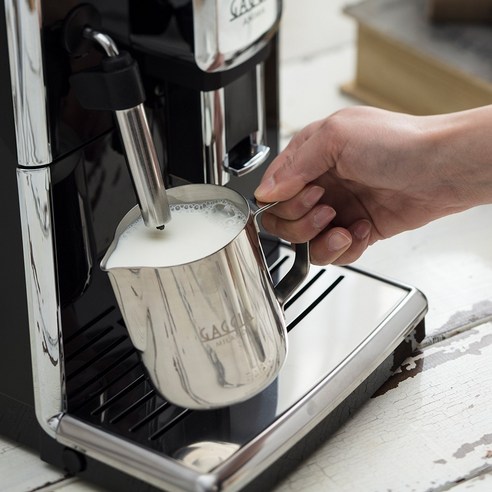 본격적인 가정용 커피를 위한 가찌아 아니마 CMF 전자동 커피머신