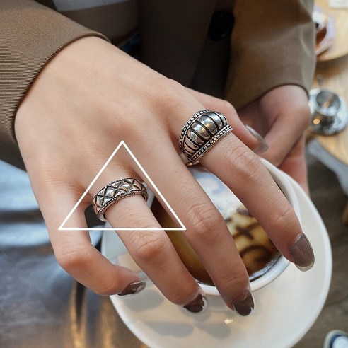트렌드 여성을위한 새로운 빈티지 기하학적 디자인 금속 반지 펑크 힙합 오프닝 조절 링 커플 패션 쥬얼리 선물YJStore