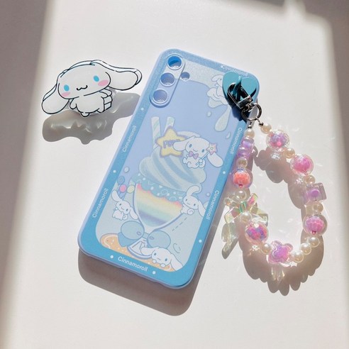 시나모롤의 귀여운 매력이 살아 있는 케이스