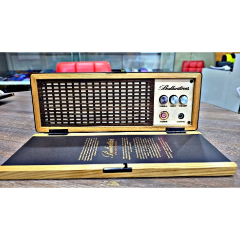 레트로 감성과 DIY의 즐거움을 모두 담은 발렌타인 블루투스 스피커 302T