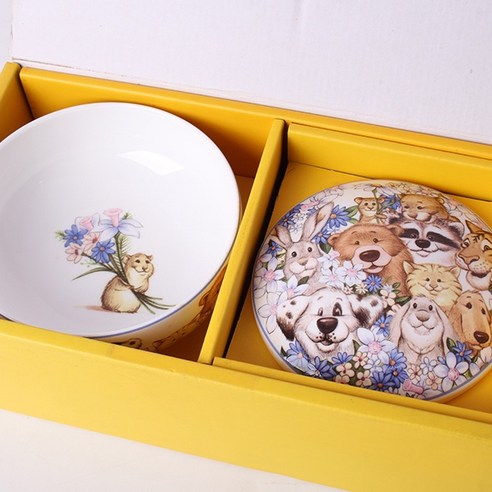 아기의 첫돌을 위한 사랑스럽고 안전한 본차이나 돌반상기세트