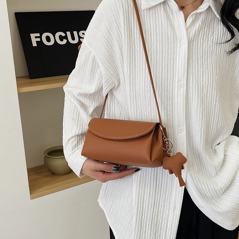 똥손도 금손되는 마법? 탑씨유 가죽공예 DIY 미니 크로스백 도전 후기 가죽공예diy