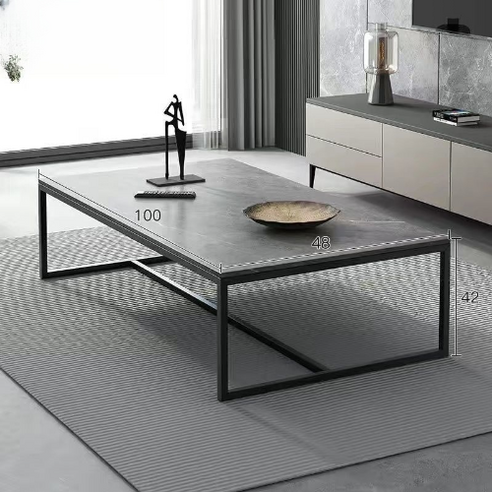 품격 있는 공간을 완성하는 유럽풍 대리석 거실 테이블