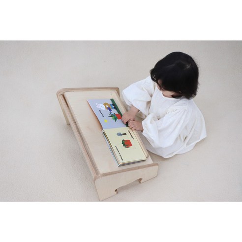 따뜻한 원목으로 아이의 바른 자세와 행복한 독서 습관을 선물하세요.