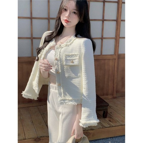 가을과 봄 날씨에 따뜻함과 세련미를 선사하는 티와이 럭셔리 트위드 자켓