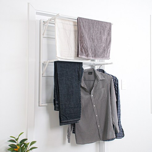 좁은 공간을 효율적으로, 런드리업 접이식 문걸이 빨래건조대로 완성하는 세련된 건조