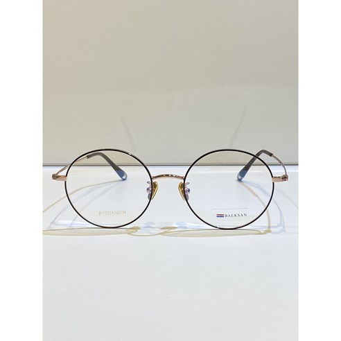 섬세한 아름다움이 깃든, 백산안경 KM – 5029 컬러 33: 당신의 눈빛에 특별함을 더하다 백산안경