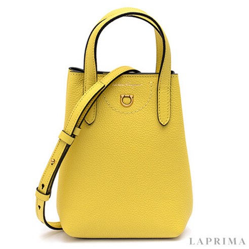 페라가모 [FERRAGAMO] 간치니 미니 숄더 겸 크로스백은 이탈리아 브랜드 페라가모의 세련된 디자인과 높은 품질로 유명한 가방입니다.