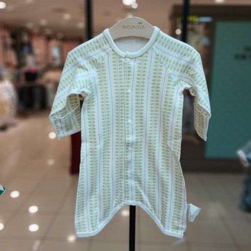 동아백화점 수성점에서 만날 수 있는 *24겨울* 리피양면배넷가운 M244NUN04P – 부드러운 면 소재의 올리브그린 따뜻함 모이몰른배냇가운