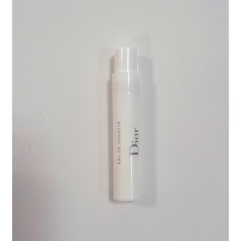 디올 블루밍 부케로 찾은 나만의 향기, 자신감을 더하다