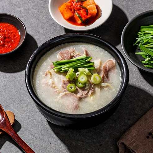퇴근 후 10분, 든든하고 맛있는 수백당 돼지국밥!