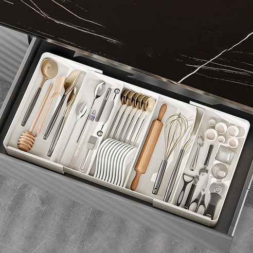 조절 가능한 구획으로 서랍 공간을 맞춤형으로 조정할 수 있는 칸조절 수저 분리함