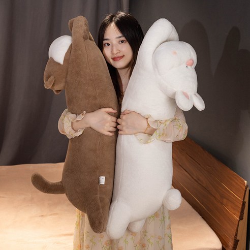 포근함과 기분 좋은 경험을 선사하는 펫 롱 쿠션