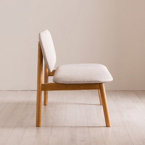 따뜻한 공간을 완성하는 삼익가구 포지티브 원목 벤치, 가족과의 행복한 시간을 선물하세요.