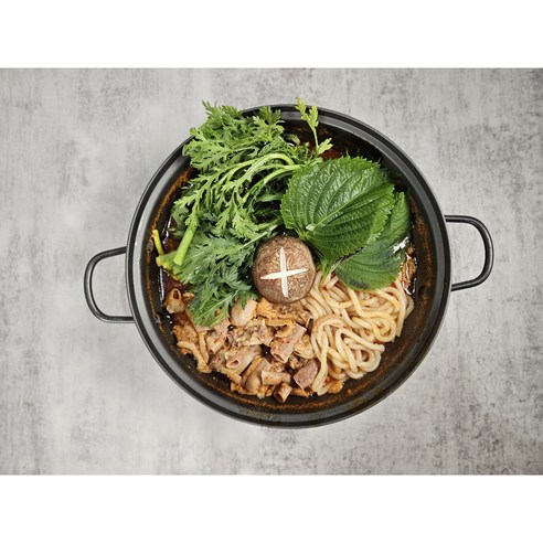 깊어가는 밤, 향긋한 곱이 선사하는 황홀경: 소곱창전골 밀키트