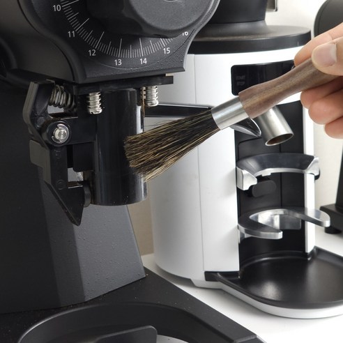 빈플랜트 우드청소솔로 손쉽게 커피머신을 관리하세요!