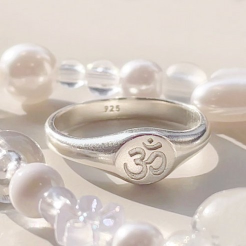 옴자의 신비한 상징과 행운의 전령: 반지소 실버925 옴자 반지