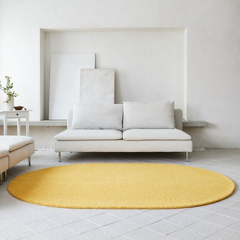 공간을 환하게 물들이는 워셔블 러그