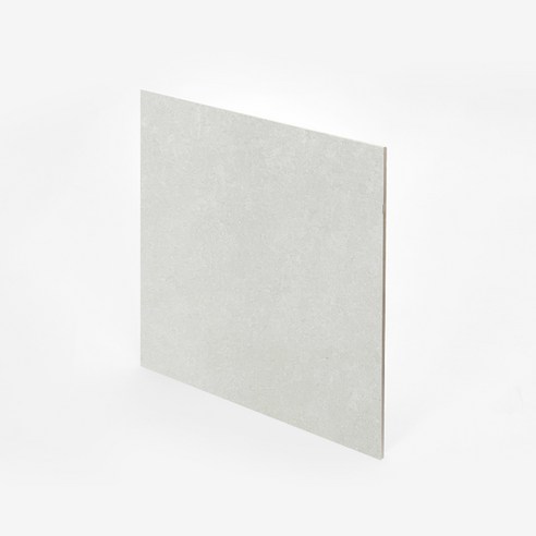 순수함과 세련됨으로 욕실을 밝히는 홀리 화이트 포세린 타일