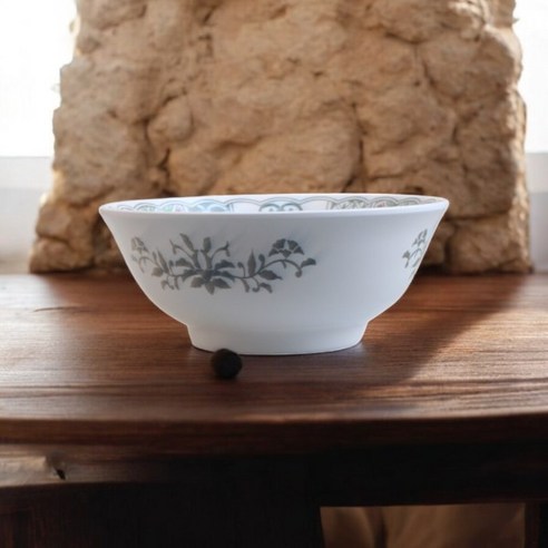 일상의 미식을 담아내는 격조 높은 그릇, 청난 신우동기