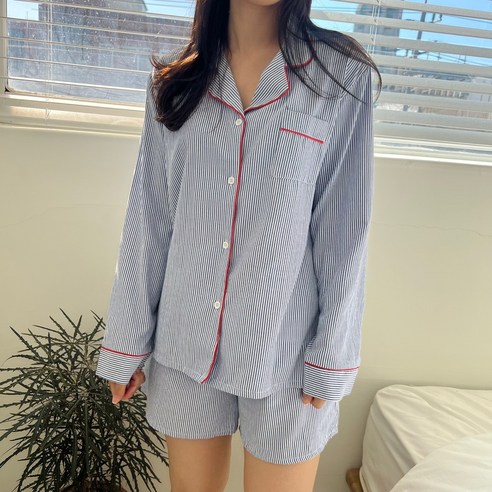 답답한 밤, 우리 사랑을 더 포근하게 감싸줄 ‘그랑 스트라이프 커플 잠옷’ 긴팔반바지잠옷