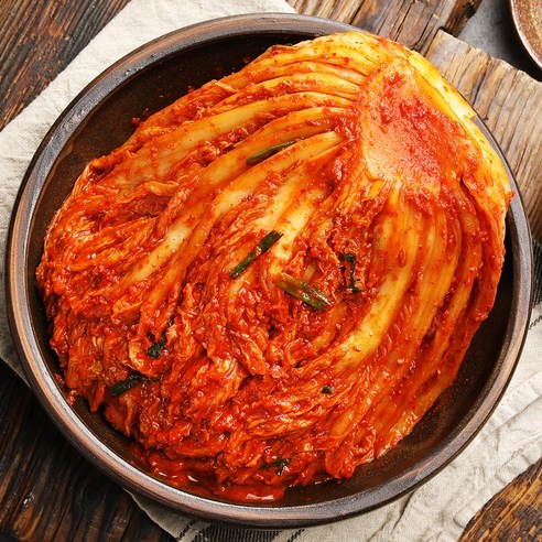 신선함과 깊은 손맛, 무진식품 당일제조 국산 배추김치로 밥상에 행복을 더하세요.