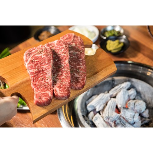 30년 전통의 품격 높은 1++한우 암소 선물세트